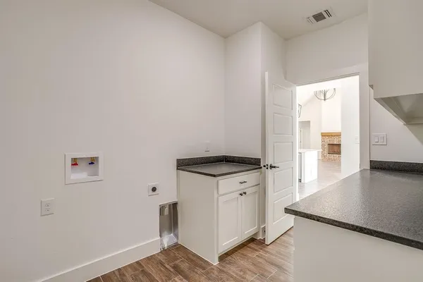 $525,000 | 117 Clare Road, Poolville, TX 76487