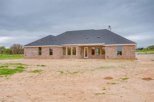 $525,000 | 117 Clare Road, Poolville, TX 76487