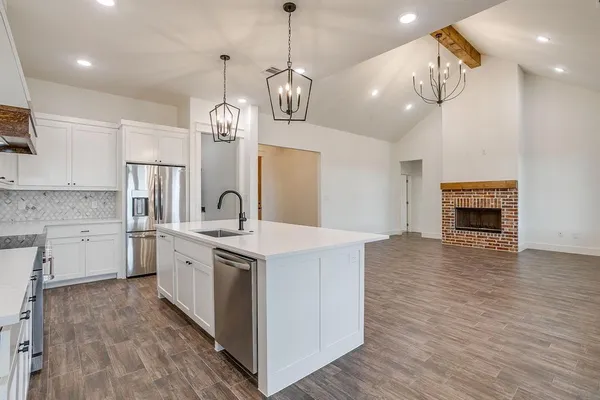 $525,000 | 117 Clare Road, Poolville, TX 76487