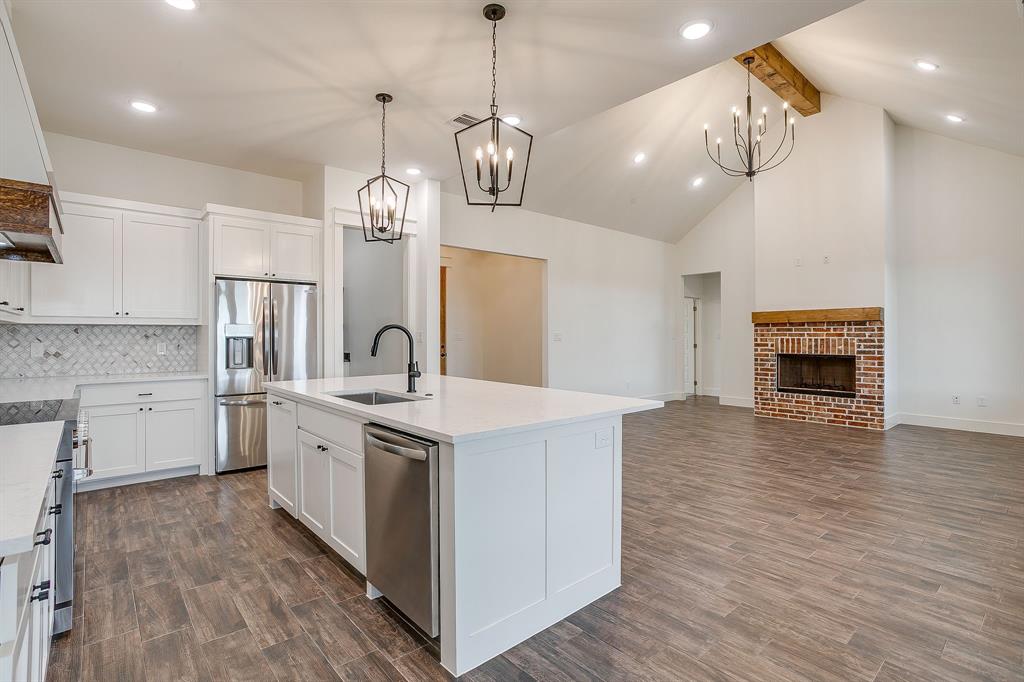 117 Clare Road Poolville, TX 76487 - Photo 10 of 40