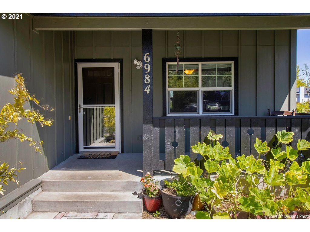6984 A Street Springfield, OR 97478 - Photo 3 of 31