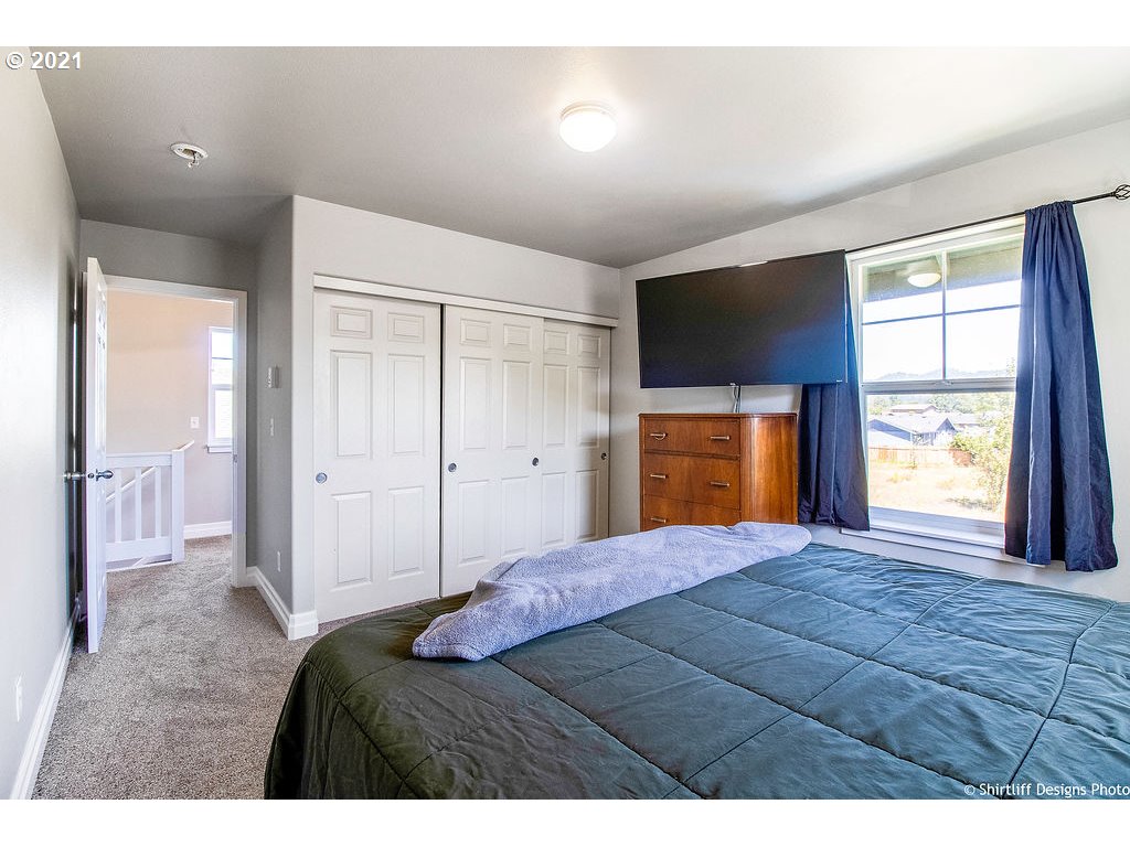 6984 A Street Springfield, OR 97478 - Photo 29 of 31
