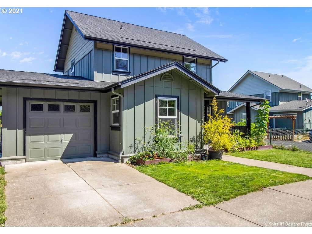 6984 A Street Springfield, OR 97478 - Photo 5 of 31