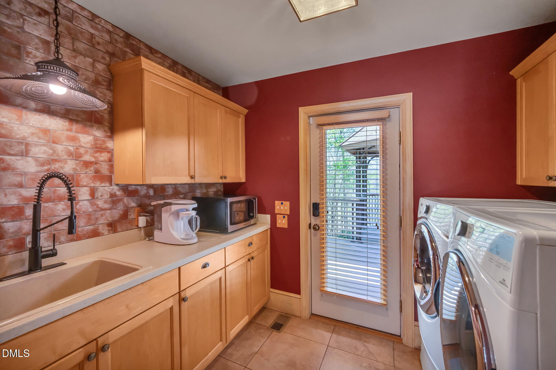 603 Booth Road Chapel Hill, NC 27516 - Photo 29 of 72 FAR_2141