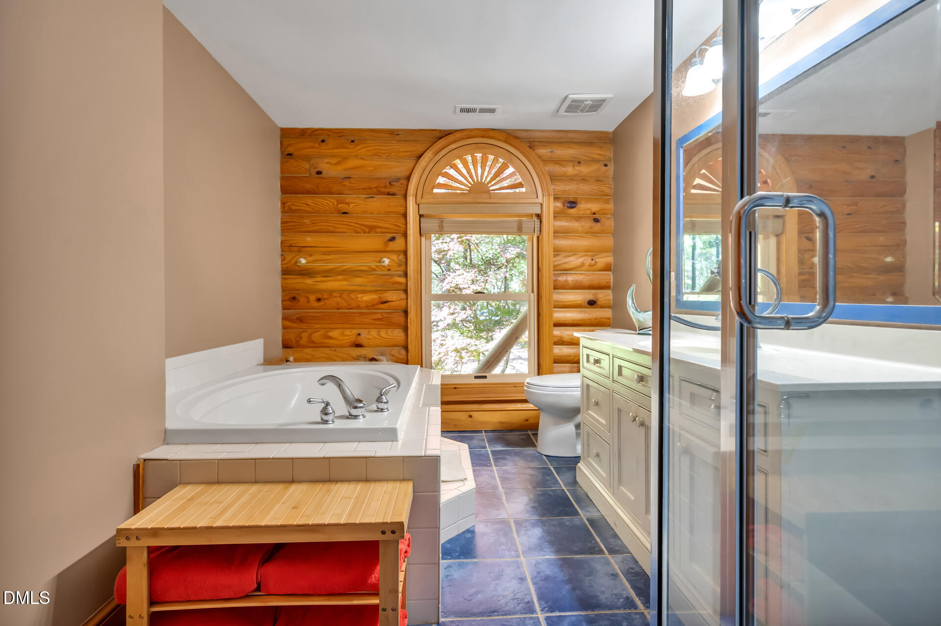 603 Booth Road Chapel Hill, NC 27516 - Photo 35 of 72 FAR_2069