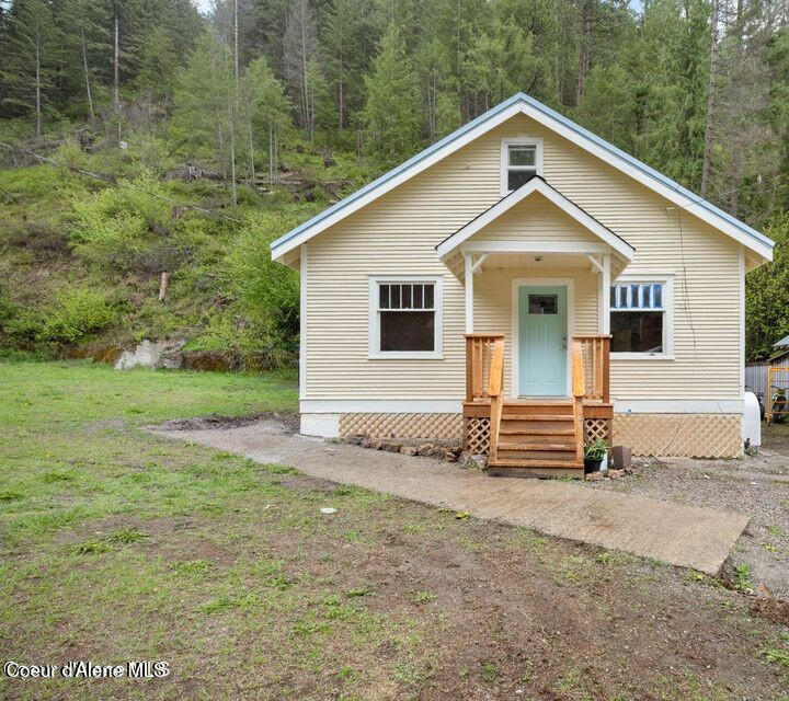 376 2nd Street Mullan, ID 83846 - Photo 2 of 28 7c2e6e86-ca27-4096-9775-0636b7ee1b59