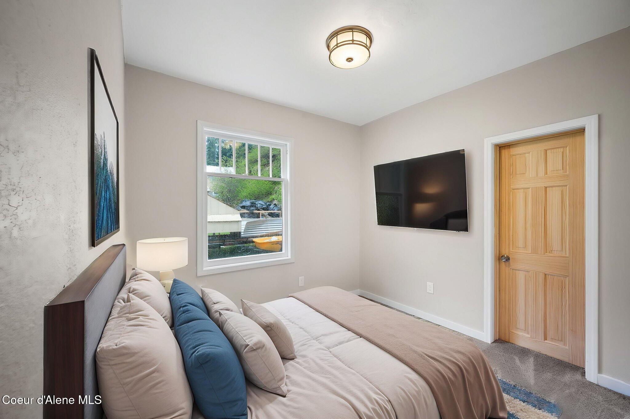 376 2nd Street Mullan, ID 83846 - Photo 10 of 28 15-web-or-mls-DSC_0994 virtually staged