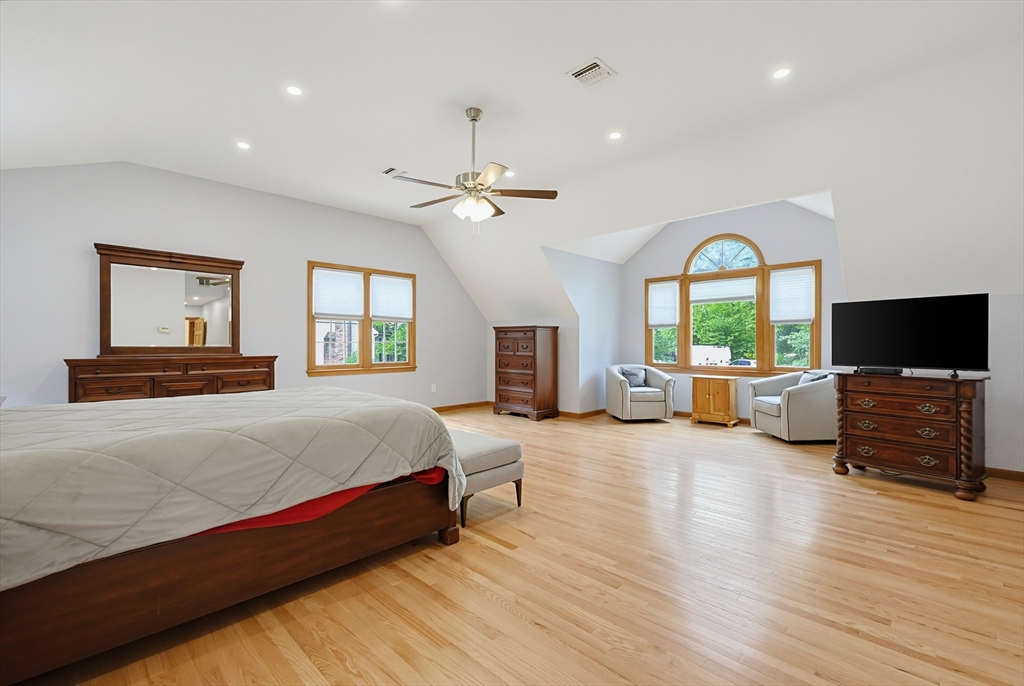 88 Andrews Road Marlborough, MA 01752 - Photo 15 of 25