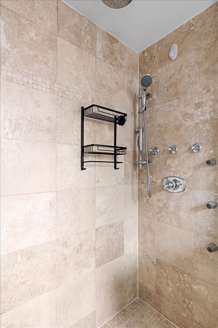 433 West Briar Place, Unit 6B Chicago, IL 60657 - Photo 18 of 26