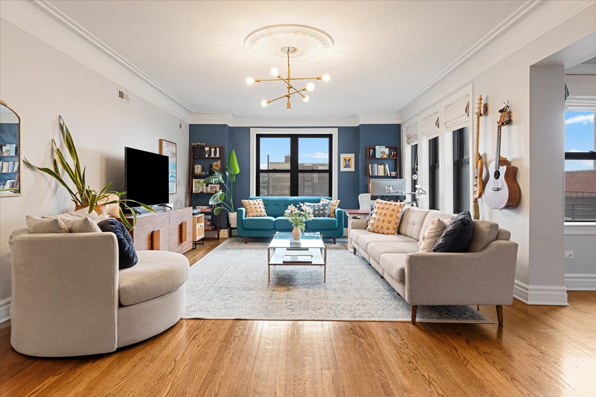 433 West Briar Place, Unit 6B Chicago, IL 60657 - Photo 4 of 26