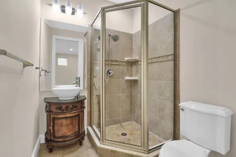 $1,150,000 | 1362 Bayview Drive, Fort Lauderdale, FL 33304