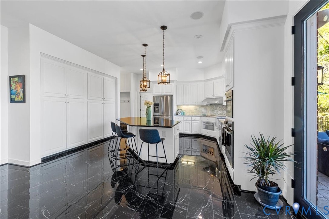 402 Rivers Bend Circle Chester, VA 23836 - Photo 16 of 72