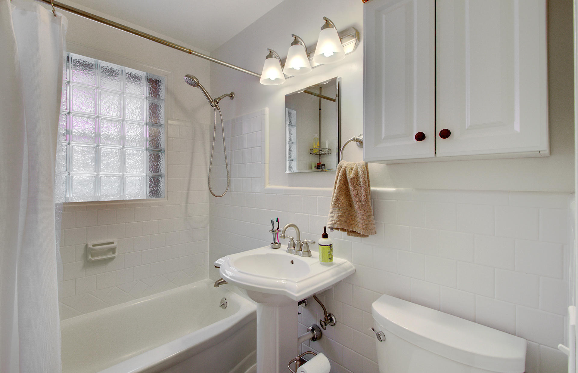506 Canterbury Road Charleston, SC 29407 - Photo 18 of 27 full bathroom