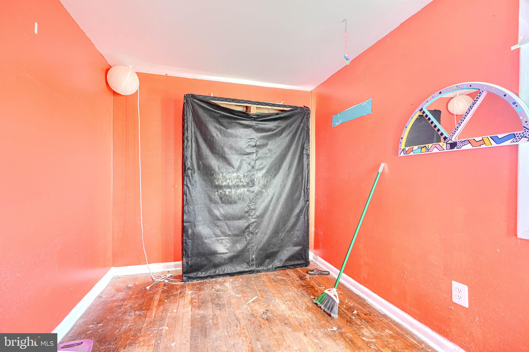 8142 Del Haven Road Baltimore, MD 21222 - Photo 10 of 17