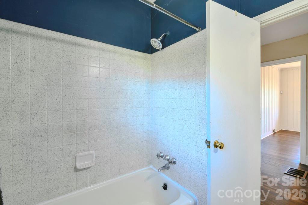 6918 Tuckaseegee Road Charlotte, NC 28214 - Photo 12 of 17