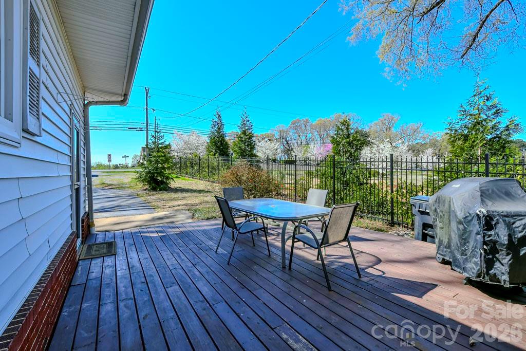 6918 Tuckaseegee Road Charlotte, NC 28214 - Photo 17 of 17