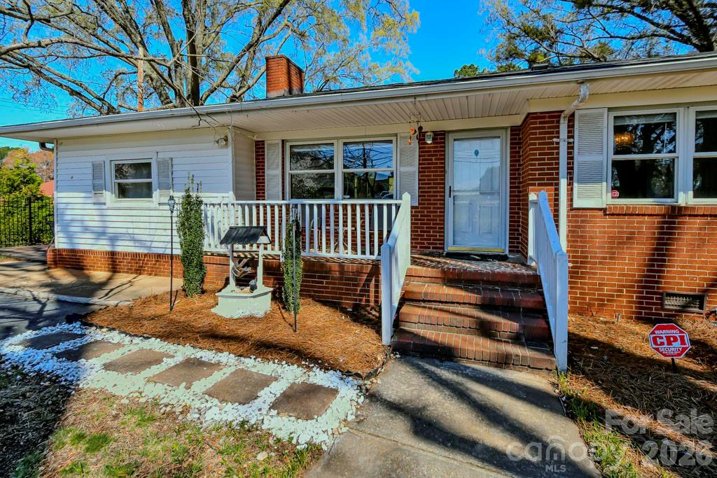 6918 Tuckaseegee Road Charlotte, NC 28214 - Photo 2 of 17