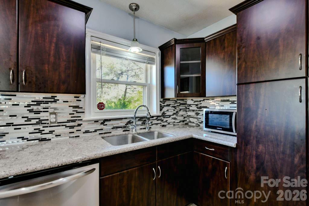 6918 Tuckaseegee Road Charlotte, NC 28214 - Photo 7 of 17