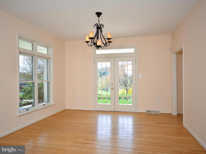376 North Buck Road Downingtown, PA 19335 - Photo 9 of 25 Dining Room