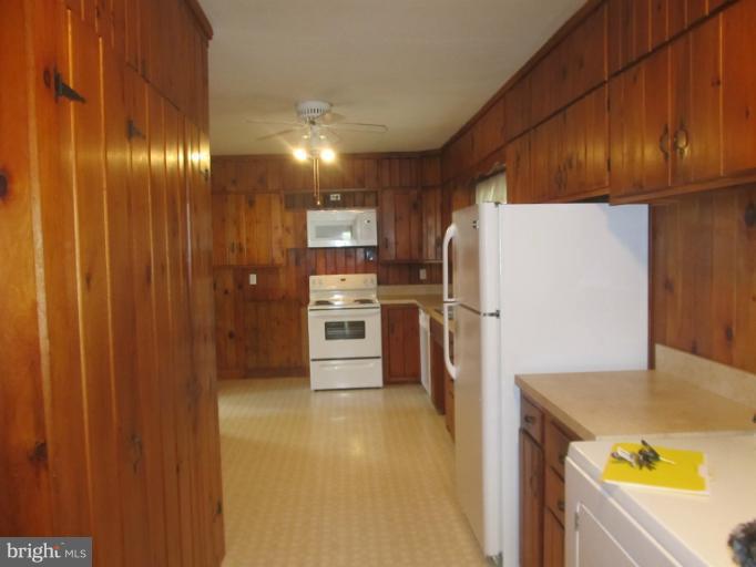 12368 Metlock Road Culpeper, VA 22701 - Photo 10 of 30 Kitchen