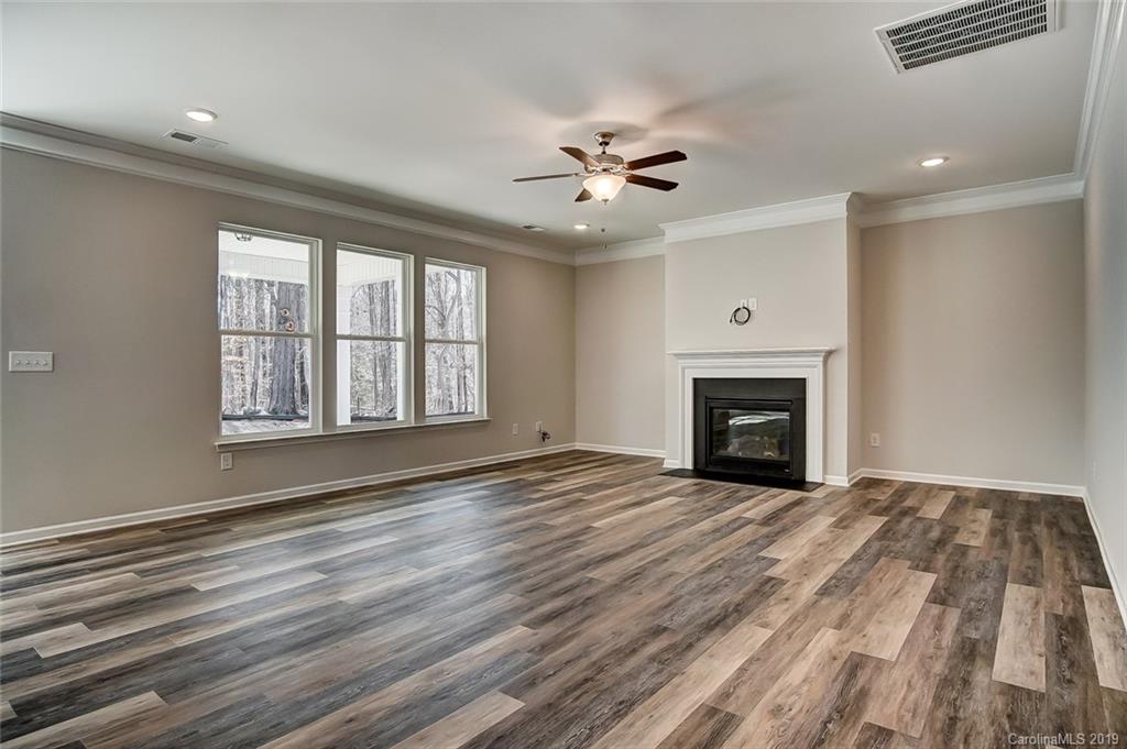 5093 Devonshire Road Denver, NC 28037 - Photo 8 of 44 Gallery Image 8