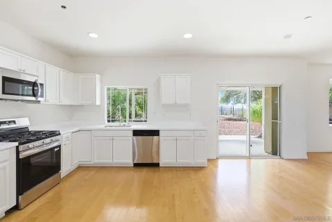 $1,099,900 | 820 Plumeria Street, San Marcos, CA 92069