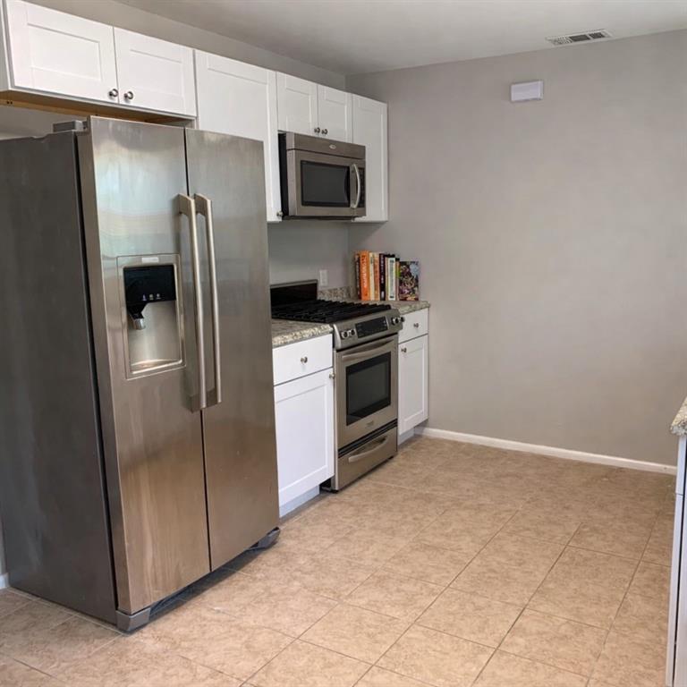 1817 North Nursery Road Irving, TX 75061 - Photo 3 of 9 Refrigerator included