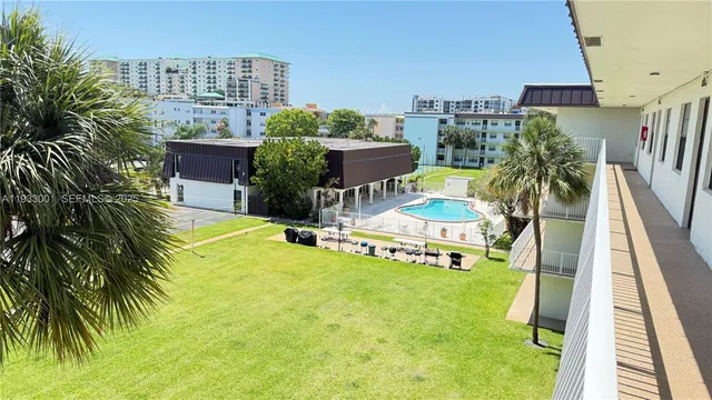 $2,000 | 500 Northeast 2nd Street, Unit 405, Dania Beach, FL 33004