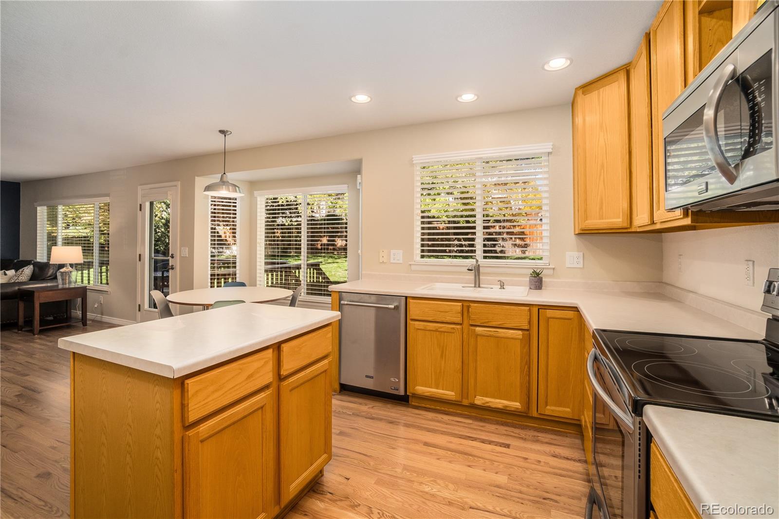 9212 Fox Fire Lane Highlands Ranch, CO 80129 - Photo 17 of 33 Gallery Image 17