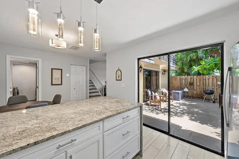 $309,000 | 226 Lake Arbor Drive, Palm Springs, FL 33461