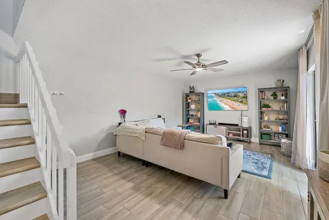 $309,000 | 226 Lake Arbor Drive, Palm Springs, FL 33461