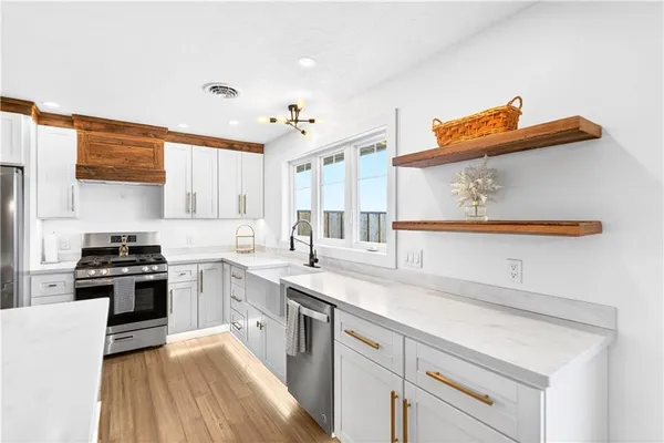 a view of a dining room and livingroom view