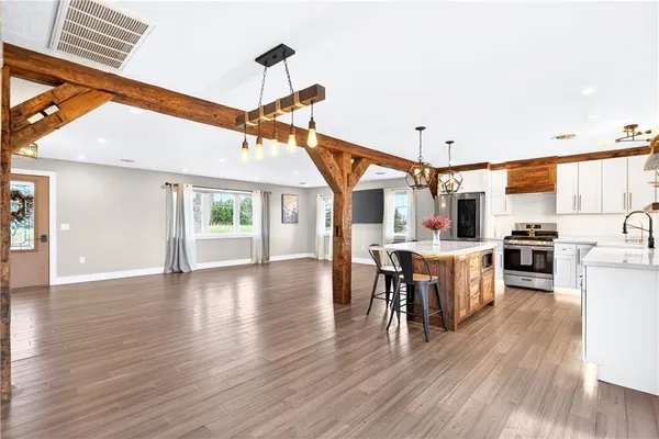 $539,000 | 534 Harvest Drive, Rockwood, PA 15557