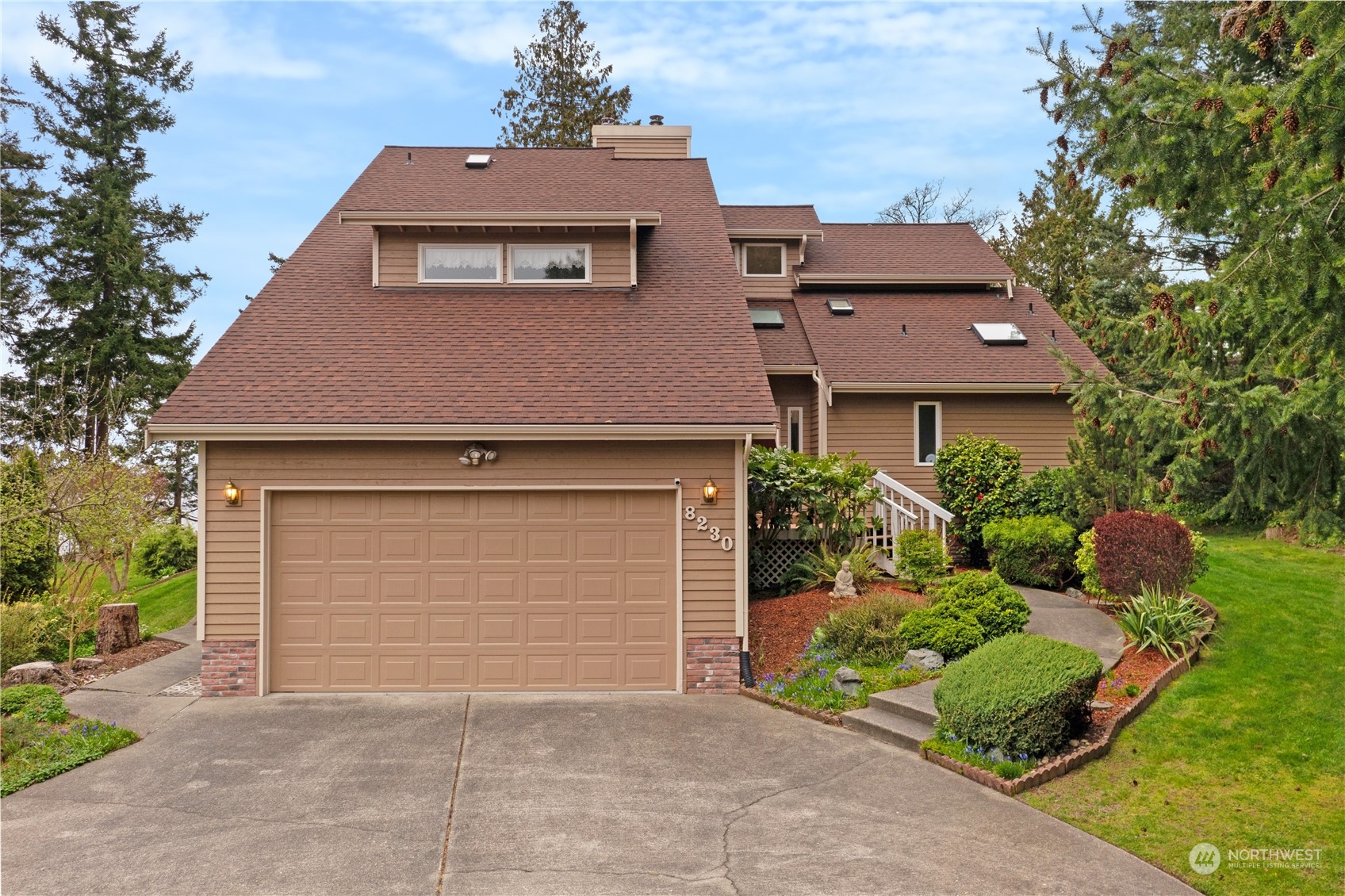 8230 Shoemaker Road Marysville, WA 98271 - Photo 2 of 40 front view of a house