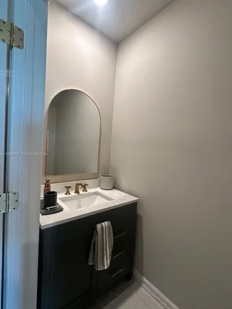 $2,900 | 5689 Mentmore Drive, West Palm Beach, FL 33407