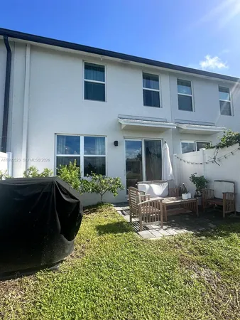 $2,900 | 5689 Mentmore Drive, West Palm Beach, FL 33407