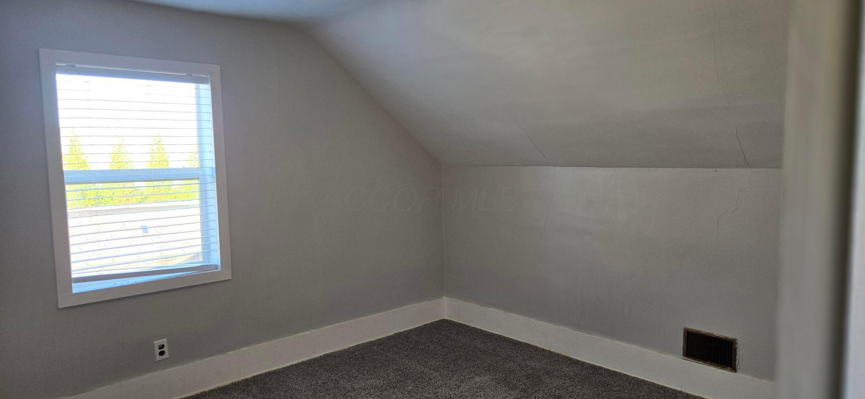 6930 Rings Road Dublin, OH 43016 - Photo 13 of 14 Upstairs bedroom 2