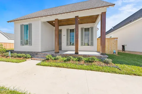 $409,630 | 209 Keystone Drive, Scott, LA 70583