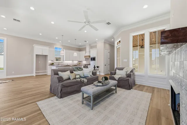 $409,630 | 209 Keystone Drive, Scott, LA 70583