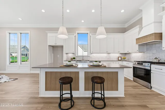 $409,630 | 209 Keystone Drive, Scott, LA 70583