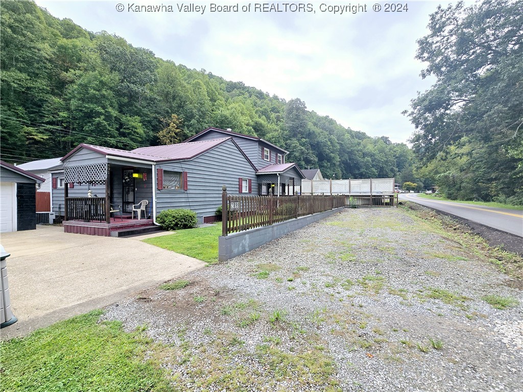 3899 Whitman Creek Road Logan, WV 25601 - Photo 9 of 29 Gallery Image 9