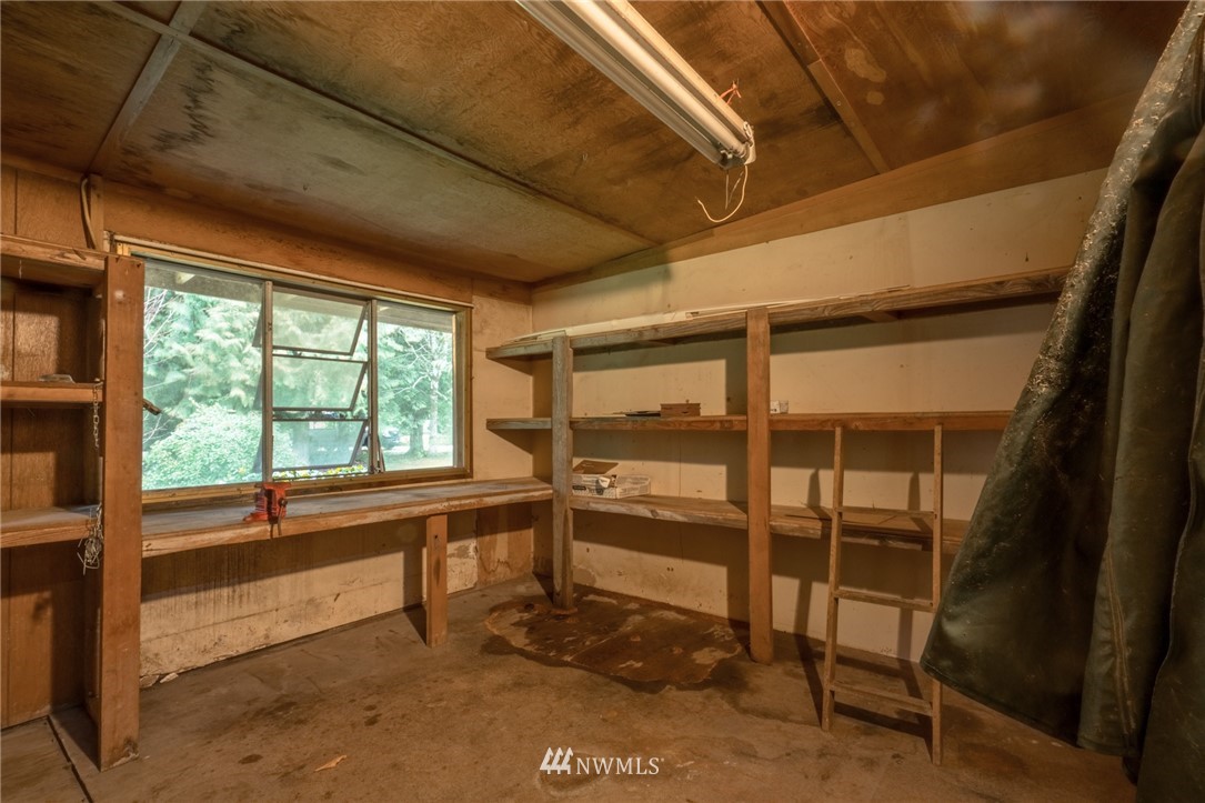 2310 Butler Creek Road Sedro-Woolley, WA 98284 - Photo 22 of 33 a view of an empty room with a window