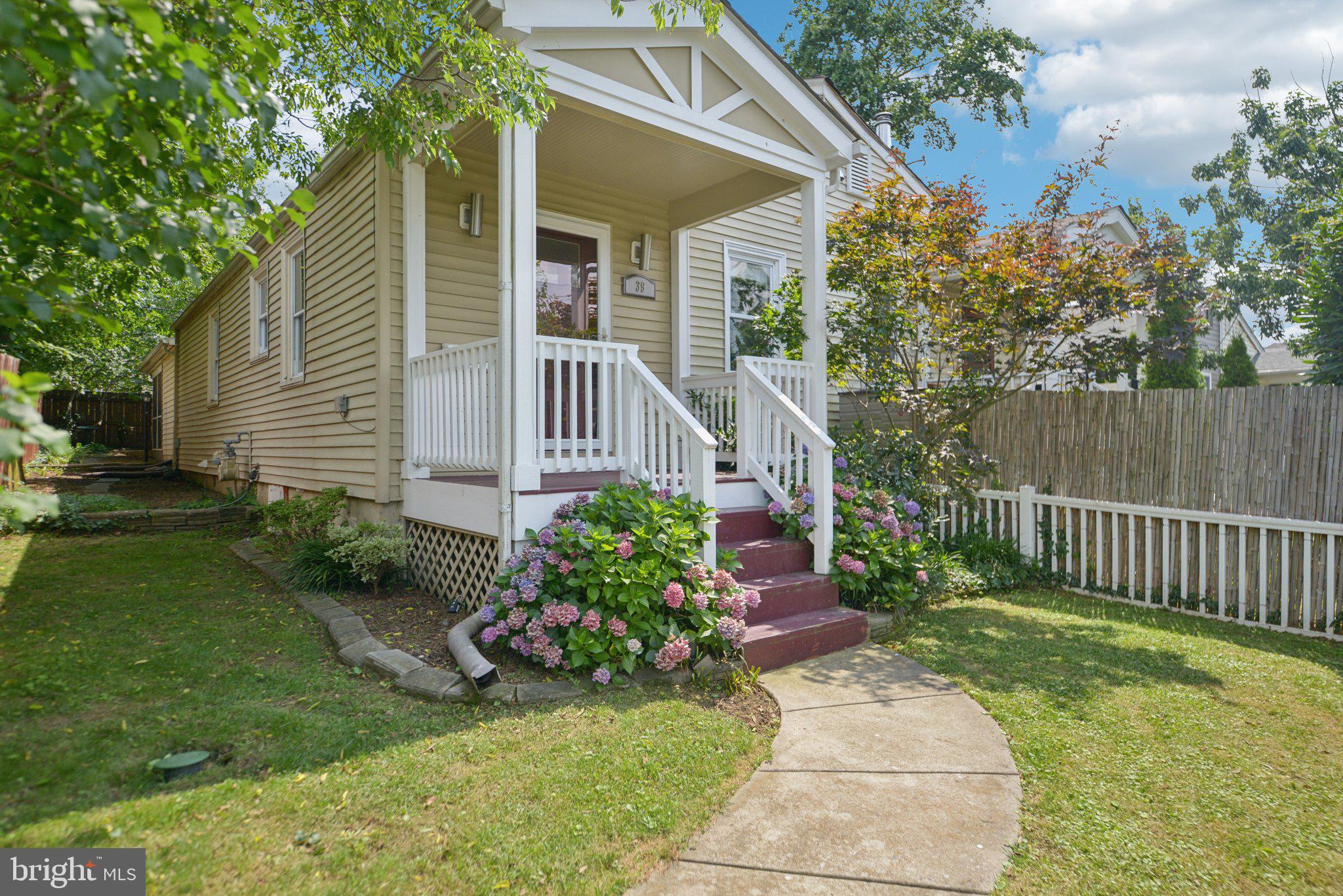 39 East Reed Avenue Alexandria, VA 22305 - Photo 1 of 29 Gallery Image 1
