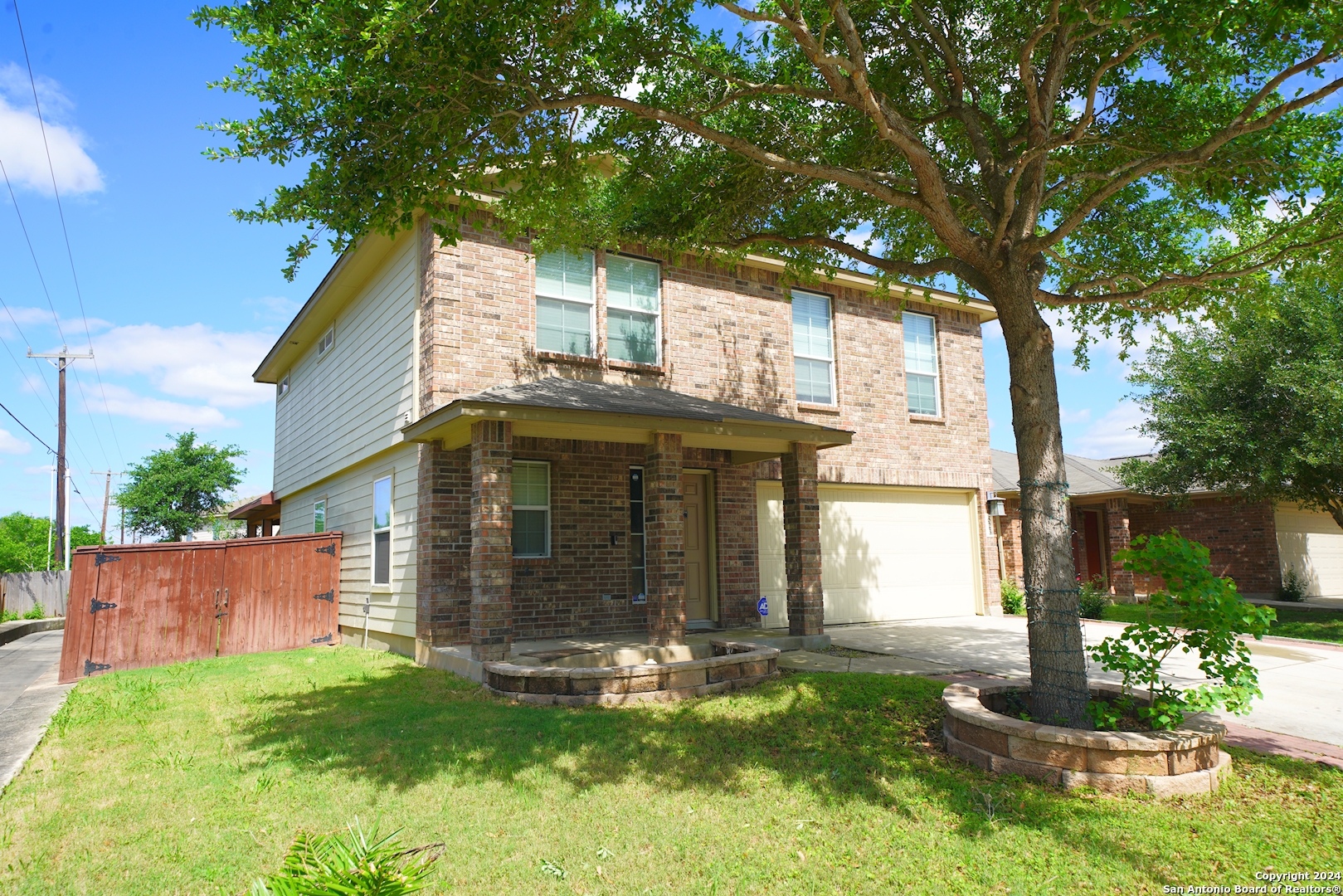 523 Diana Drive Converse, TX 78109 - Photo 3 of 50 a front view of house with yard