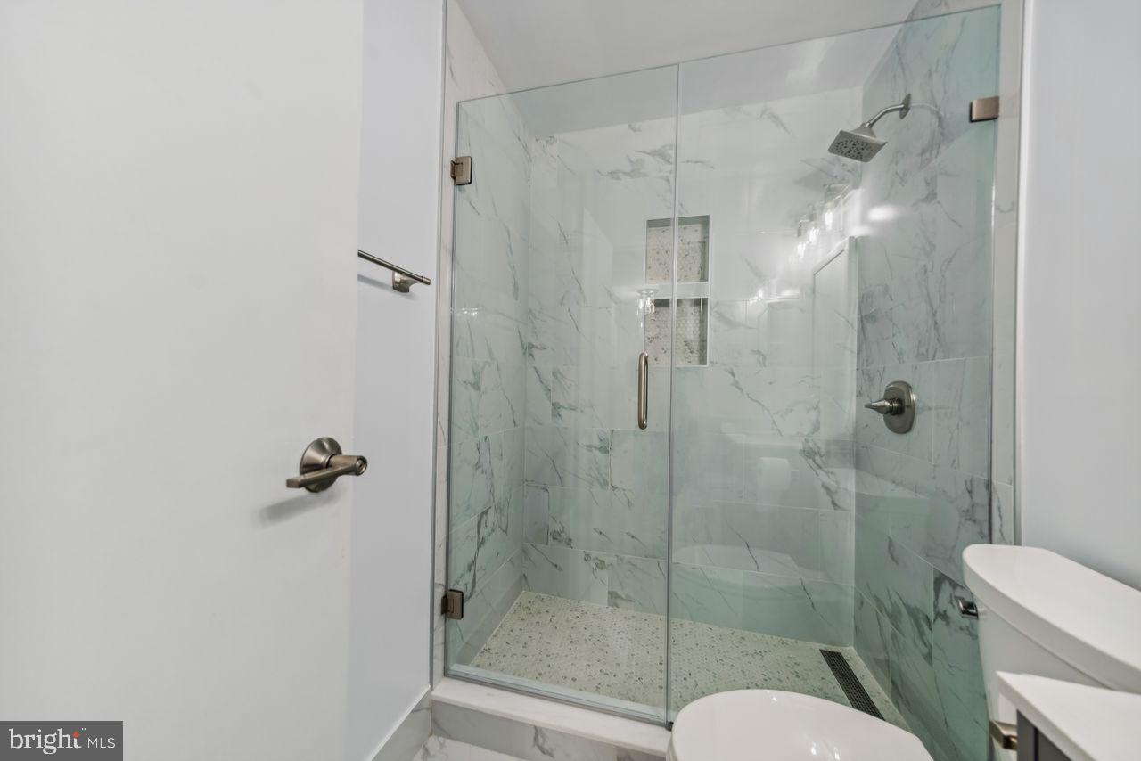 1851 Columbia Road Northwest, Unit 400 Washington, DC 20009 - Photo 24 of 36
