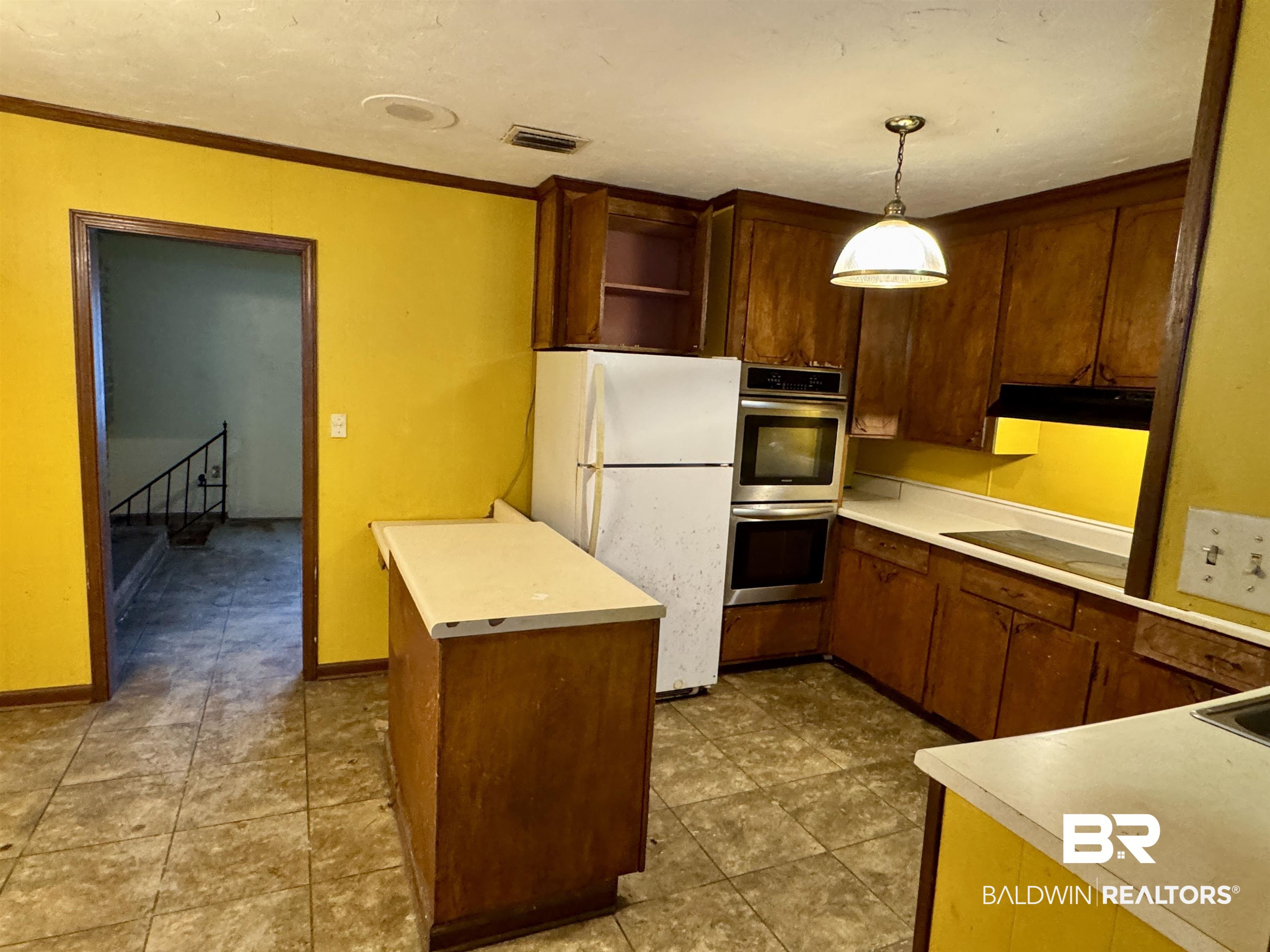 930 Ridgeway Street Thomasville, AL 36784 - Photo 3 of 20