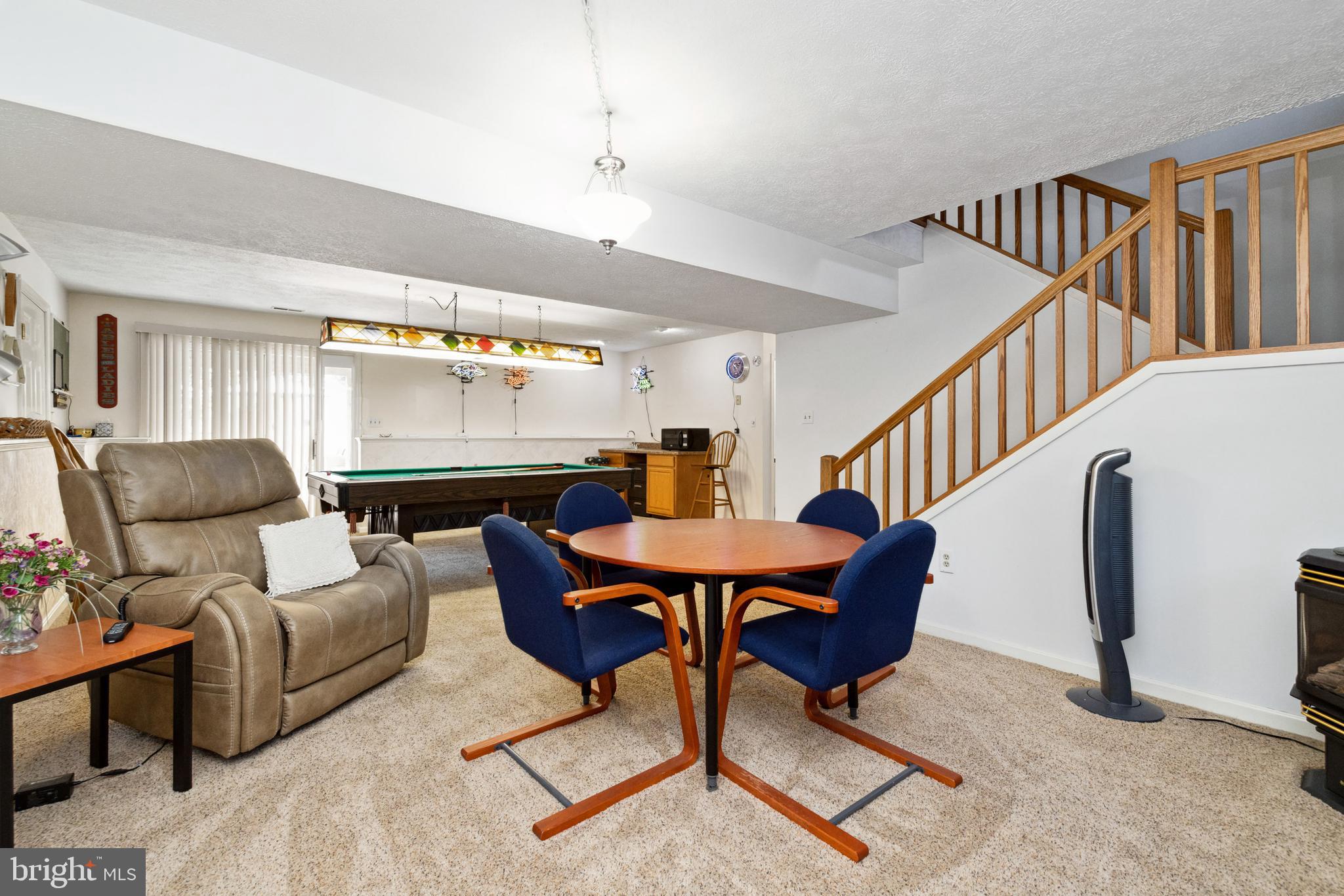 7815 Linthicum Road Pasadena, MD 21122 - Photo 14 of 48 Family Room