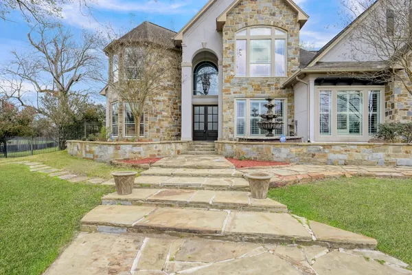$1,470,000 | 50 Lake Estates Drive, Montgomery, TX 77356
