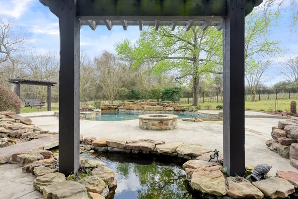 $1,470,000 | 50 Lake Estates Drive, Montgomery, TX 77356
