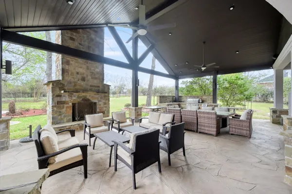 $1,470,000 | 50 Lake Estates Drive, Montgomery, TX 77356